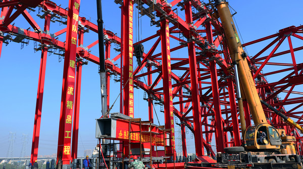 集賢路跨派河橋項(xiàng)目鋼桁拱橋鋼結(jié)構(gòu)檢測